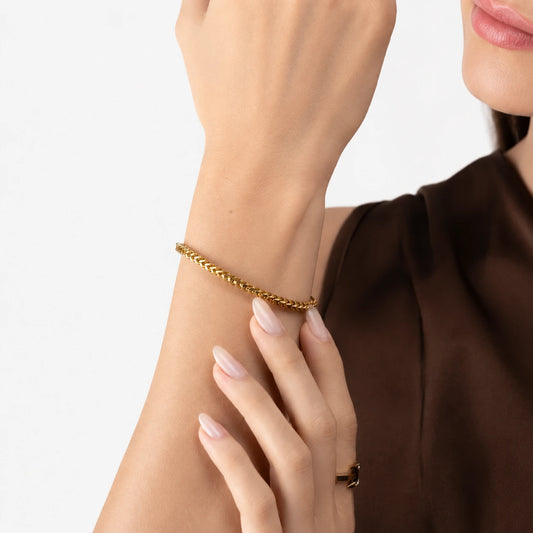 Curb Chain Slider Bracelet